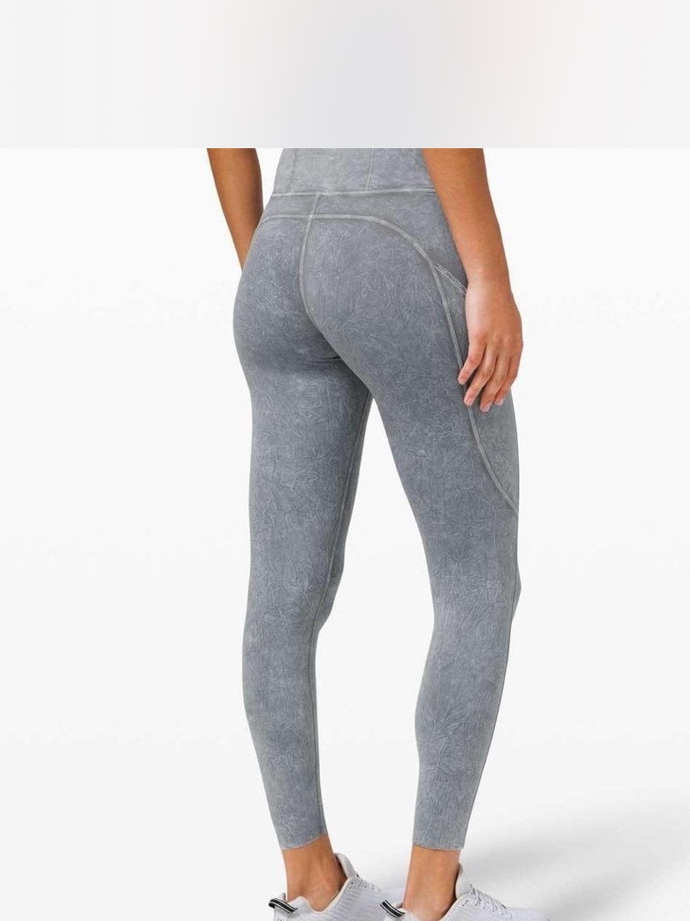Lululemon Fast and Free High Rise Tight 25" Sz 2
Ice Dye Ice Wash Asphalt Grey